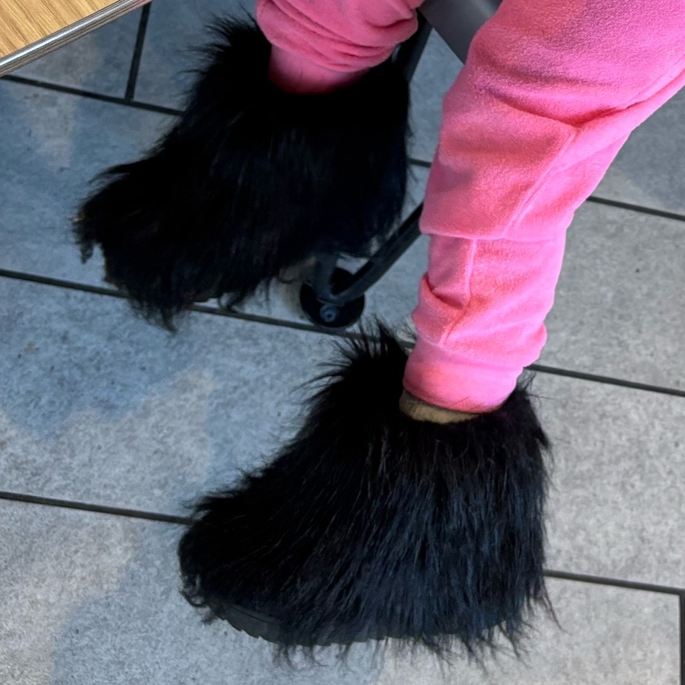 Toddler Black & Tan Fur Boots | 2 pair